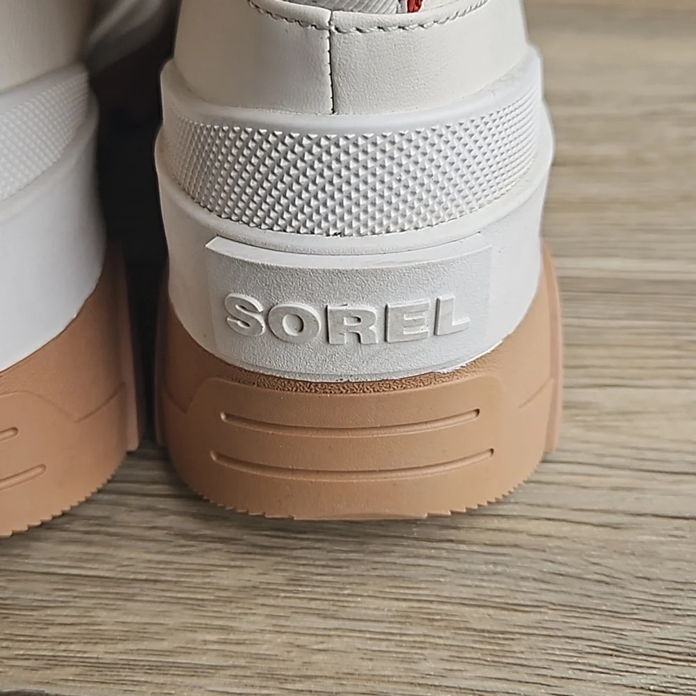 Sorel Cream Leather Brex Chelsea Boots 11 NWT